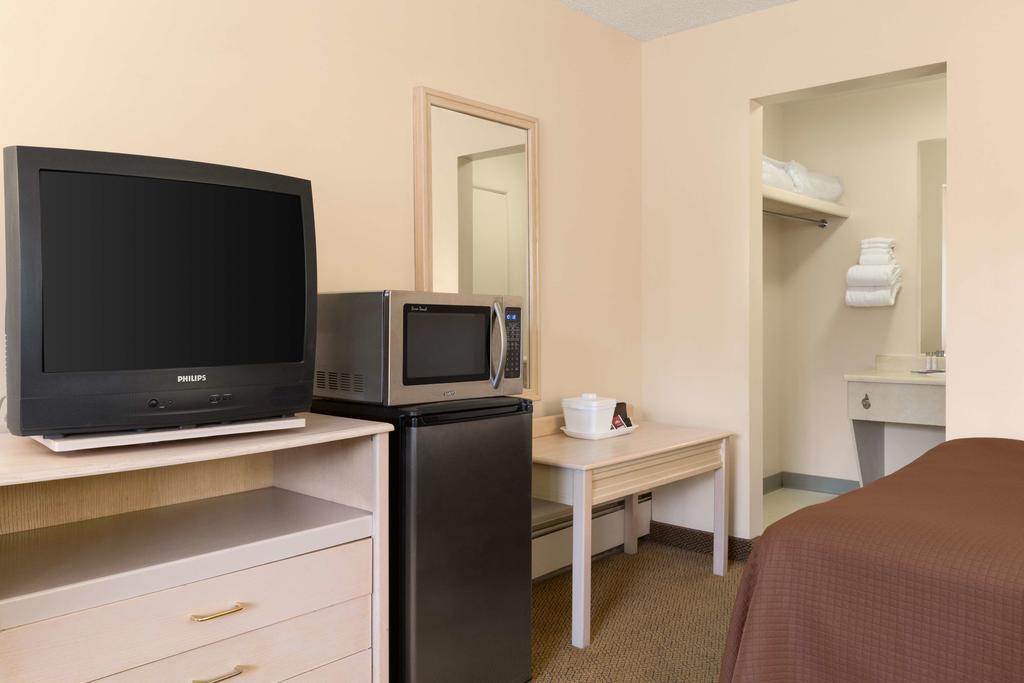 Thriftlodge Calgary North المظهر الخارجي الصورة
